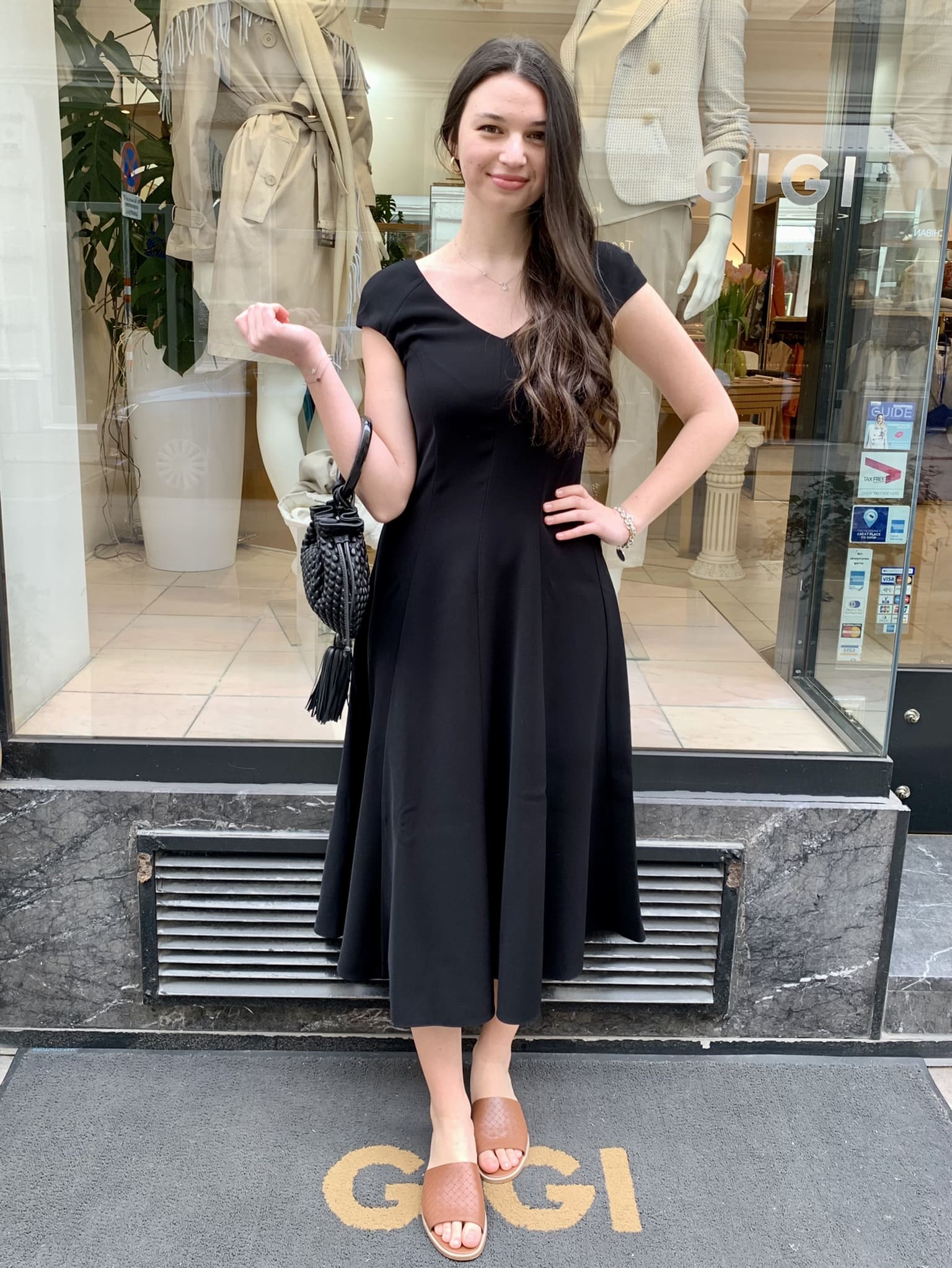 Armani Kleid schwarz