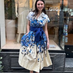 Sara Roka Kleid mit blauem Print und Taillengürtel – Bild 4