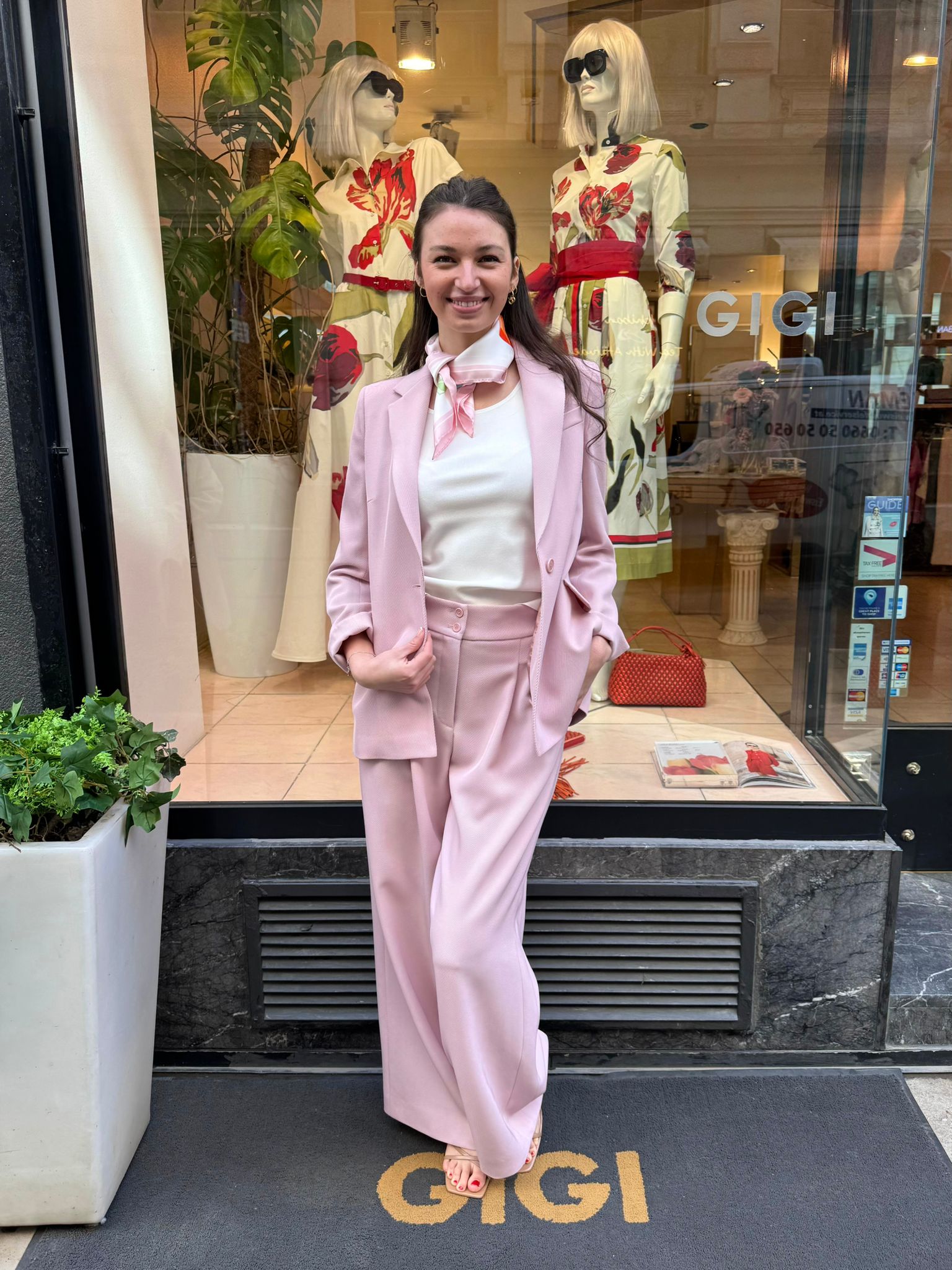 Akris Punto rosafarbener Blazer Damen – eleganter Blazer bei Boutique GIGI Wien