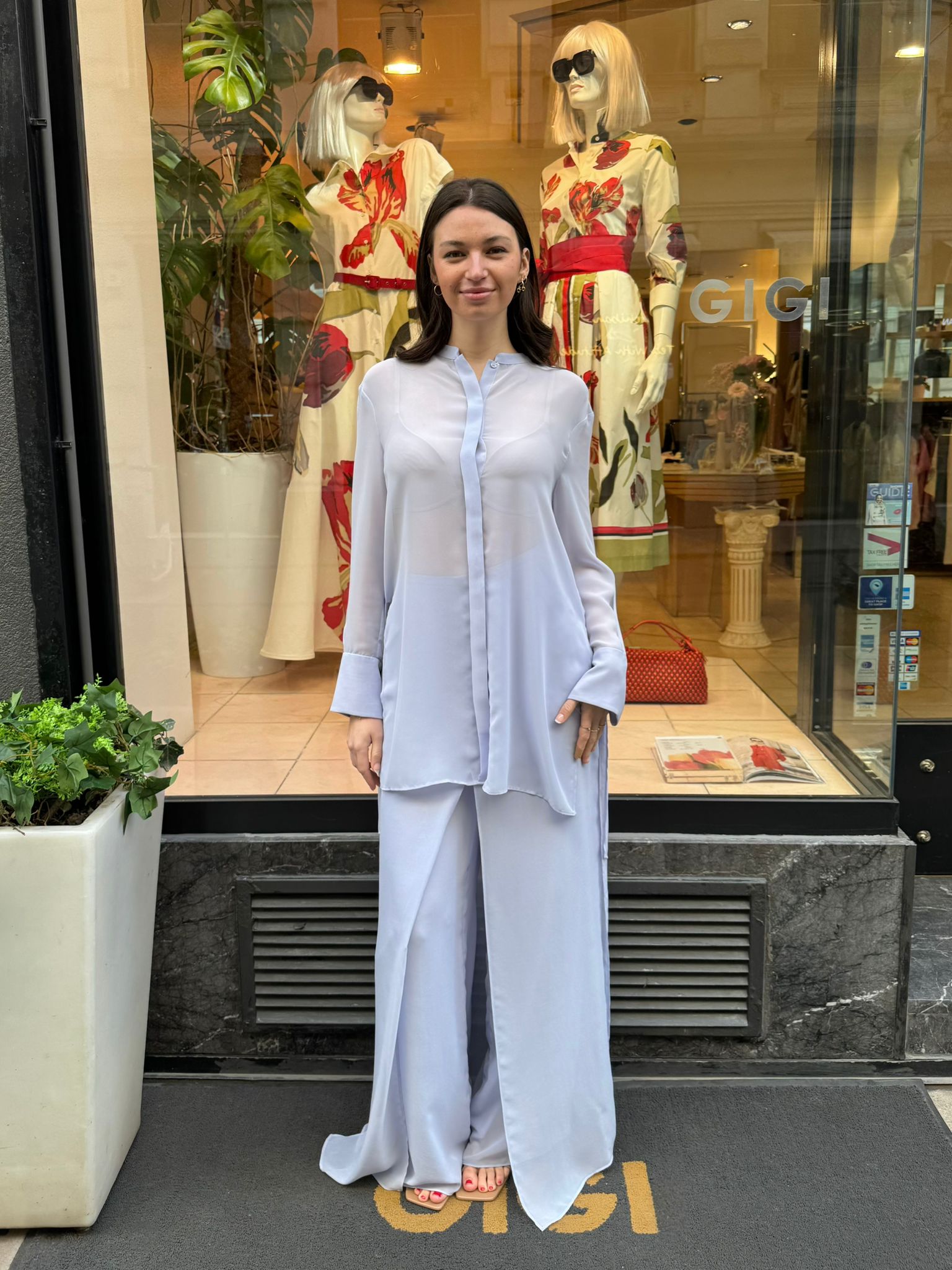 Emporio Armani Bluse flieder Damen im Layer-Look – elegante Designerbluse bei Boutique GIGI Wien