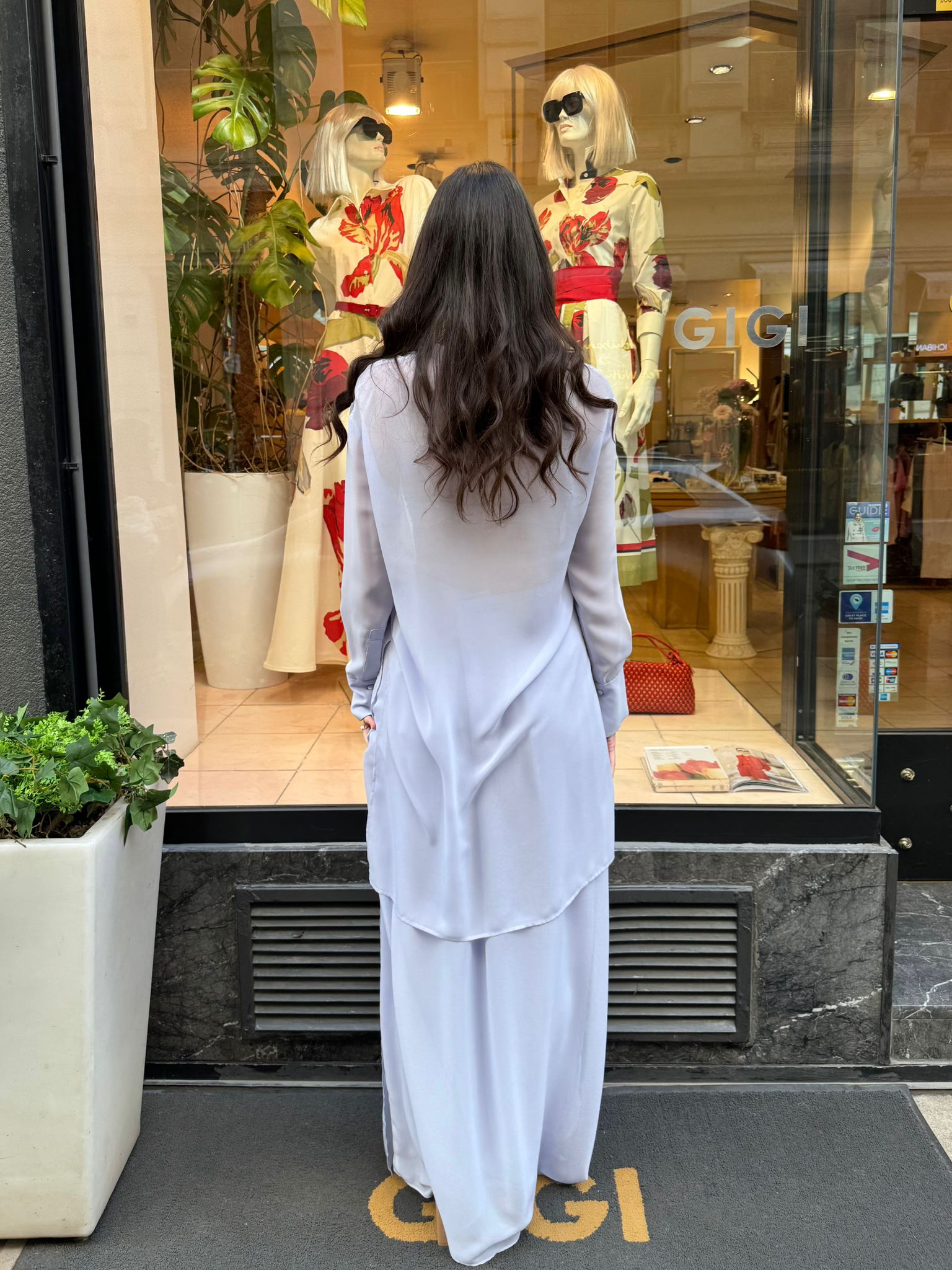 Emporio Armani Bluse flieder Damen im Layer-Look – elegante Designerbluse bei Boutique GIGI Wien